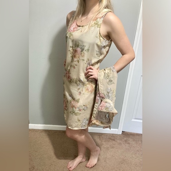 Beautiful Floral Vintage set by‎ Perceptions by Irene B, Size Large. - Picture 9 of 12